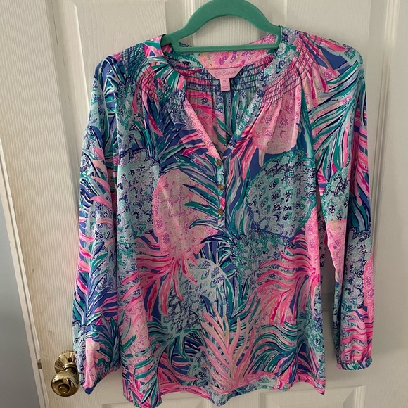 Lilly Pulitzer Tops - EUC size xs elsa top